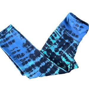 MOVING SALE ❌ NWT Crop High Rise Workout Pants